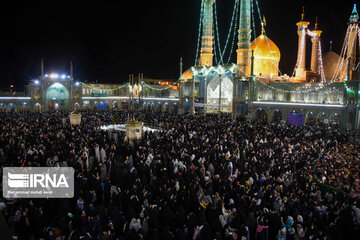 Recibimiento del Año Nuevo persa en Qom y Mashhad 