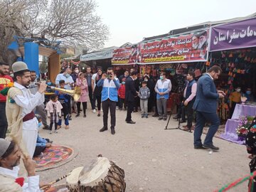 جشنواره موسیقی سنتی در ورودی شهر یاسوج اجرا شد