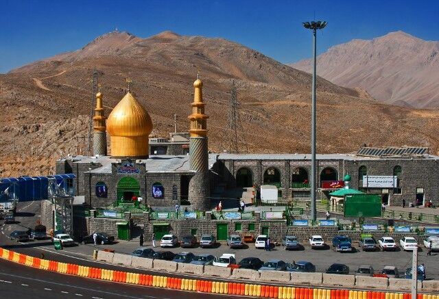 آستان امام زاده هاشم (ع)؛ توقفگاه مسافران هراز