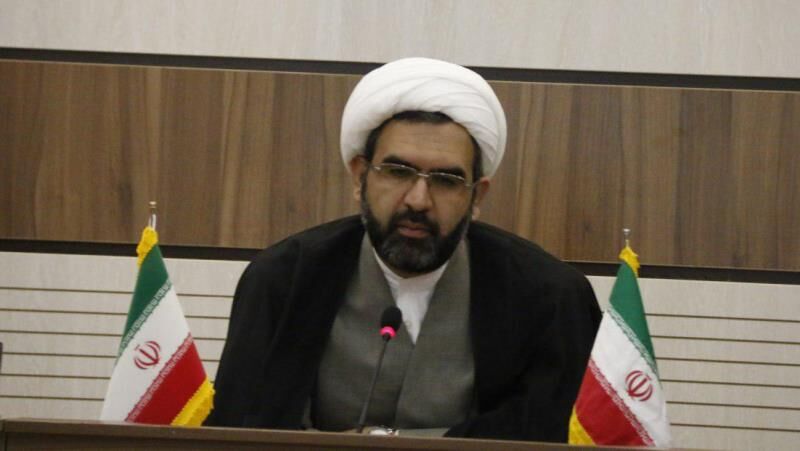 امام‌جمعه مهریز: مدیران برای تحقق شعار سال نظام را یاری دهند