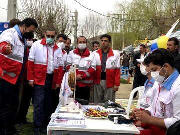 جمعیت هلال احمر کرمانشاه در خدمات‌رسانی به مسافران نوروزی خوش درخشیده است