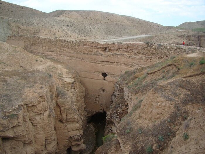 کلات نادری با کاخ خورشید و آبشار گرم در دامن طبیعتی بکر