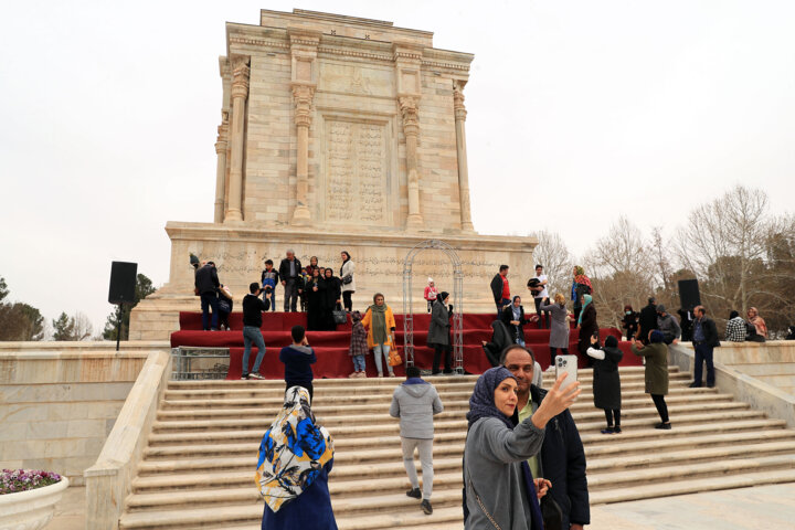 Ferdowsi Mausoleum; shining historical monument in Iran 