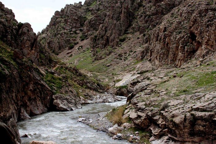 لباس دید و بازدید نوروزی بر تن عروس سهند