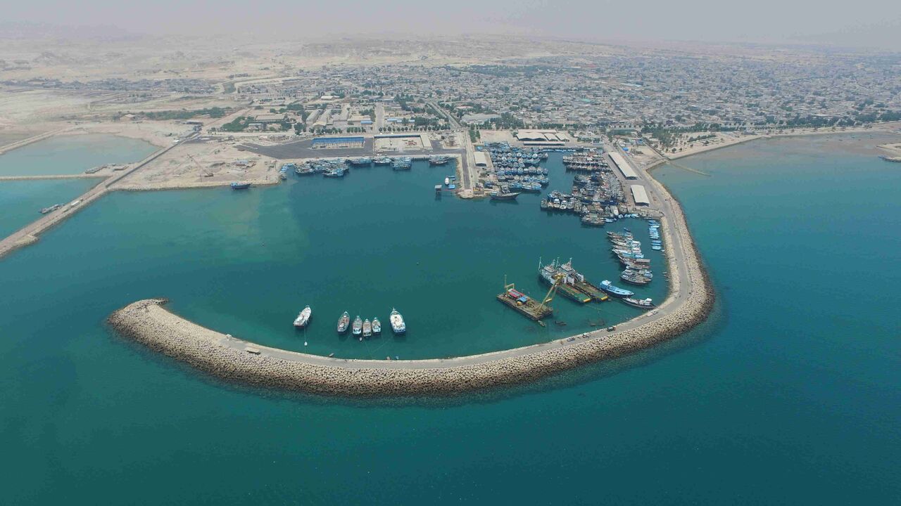 بندر دیر نقطه تجارت مطلوب با قطر است بندر دیر نقطه تجارت مطلوب با قطر است