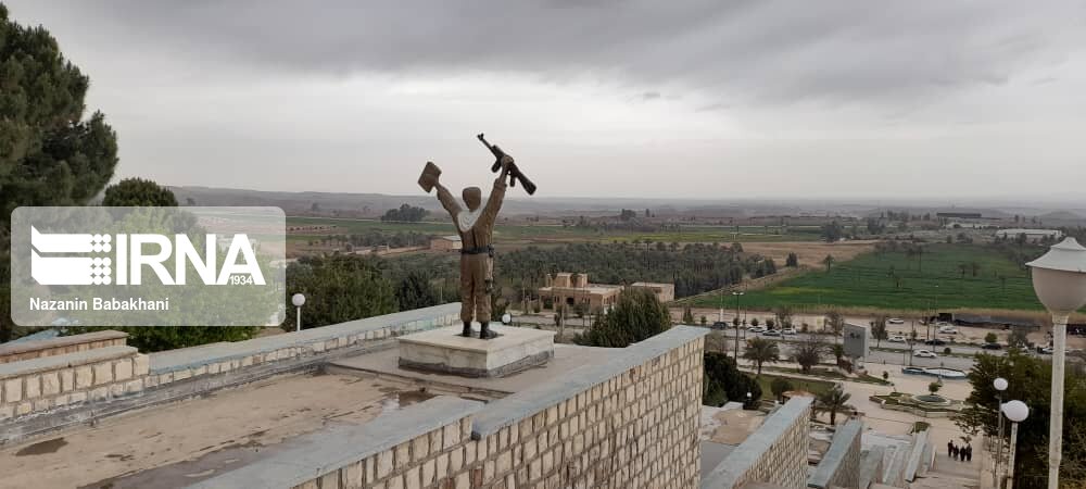 آزادسازی قصرشیرین در ۲۰ فروردین سال ۶۰ عیدی رزمندگان به ملت ایران