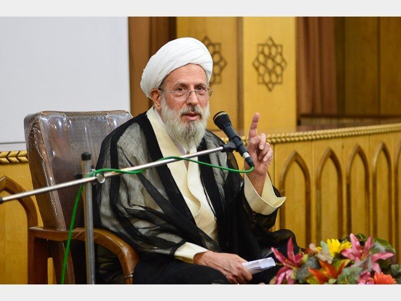 امامجمعه یزد: آیتالله ریشهری مروج دین و پشتیبان نظام بود  امامجمعه یزد: آیتالله ریشهری مروج دین و پشتیبان نظام بود