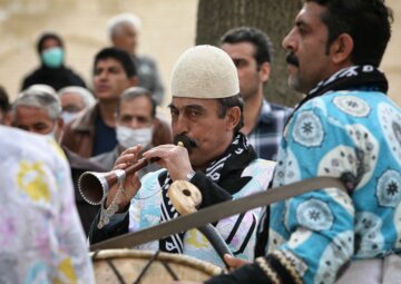 استقبال مسافران نوروزی از قلعه فلک‌الافلاک خرم‌آباد