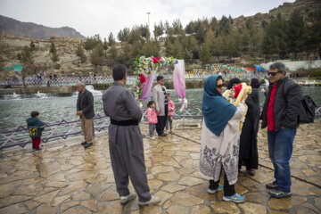 گردشگران نوروزی در شهرستان روانسر استان کرمانشاه