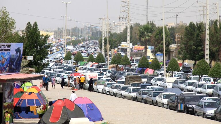 شمار گردشگران نوروزی گناوه پنج میلیون و ۶۰۰ هزار نفر اعلام شد 