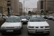 پارک خودرو در محل های ممنوع عامل افزایش ترافیک در همدان است