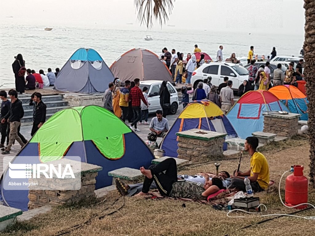 نوروز و ازدحام مسافر در شهرهای گردشگرپذیر نوروز و ازدحام مسافر در شهرهای گردشگرپذیر