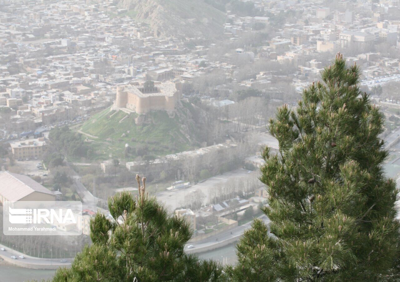 باران زنجان را فرا میگیرد باران زنجان را فرا میگیرد