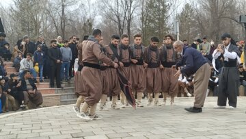 جشنواره هه‌لپه‌رکی در سقز