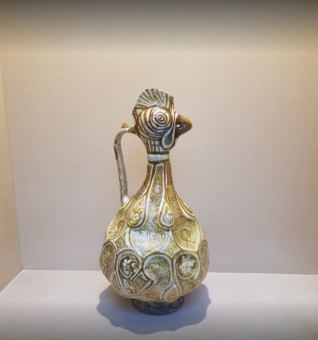 ملاقات با سفالینهها و آبگینههای تاریخی ایران در خانه قوام