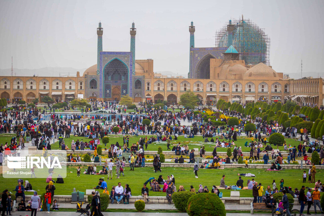 بیش از سه میلیون و ۹۰۰ هزار نفر از اماکن تاریخی اصفهان بازدید کردند