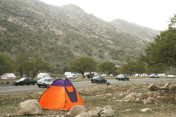 حضور گردشگران و مسافران نوروزی در طبیعت میاندار گیلانغرب