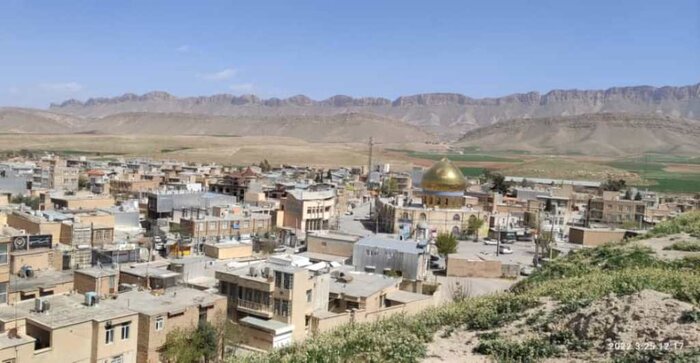 گیلانغرب با قدمتی دیرین پذیرای مسافران و گردشگران نوروزی