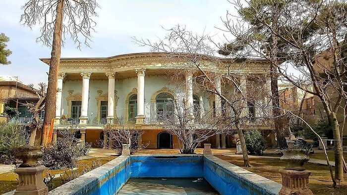 تهرانگردی در قرن جدید / مکاشفه تهران از میان کاخ و کلیسا و مسجد 14