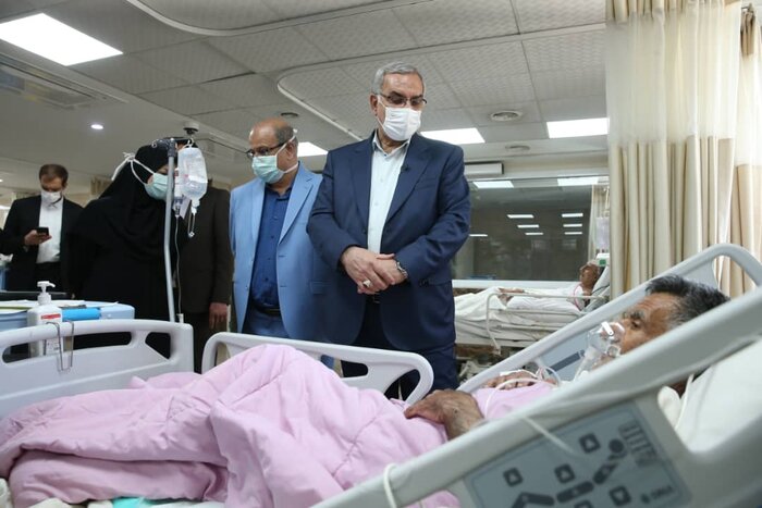 وزیر بهداشت از بیمارستان شهید لبافی نژاد بازدید کرد