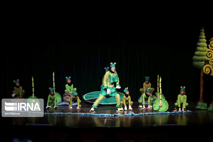 میزگرد ایرنا: رفع چالشهای تئاتر به برنامهریزی و حمایت ویژه نیاز دارد