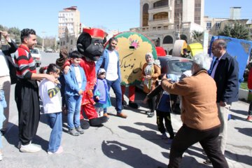 کارناوال شادی پیمایی نوروز در بروجرد