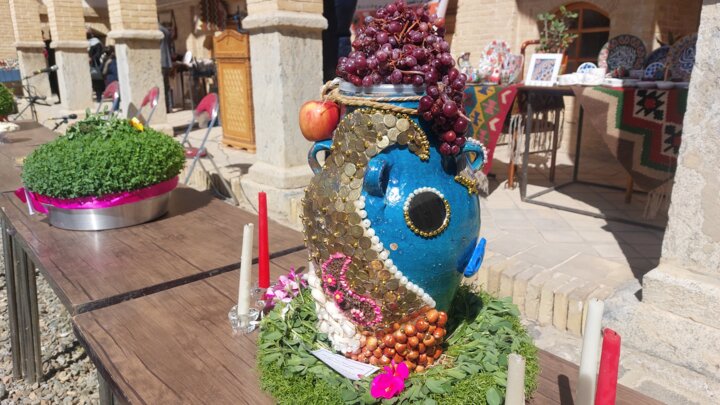 جشنواره سبزهآرایی و هفتسین نوروزی در ملایر برگزار شد