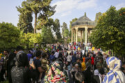 آرامگاه حافظ با ۲۴۸ هزار بازدیدکننده ، پیشتاز در استقبال مسافران نوروزی