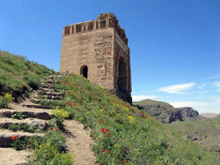 نوروز و چشم اندازهای طبیعی، تاریخی شهرستانهای جهرم و خفر