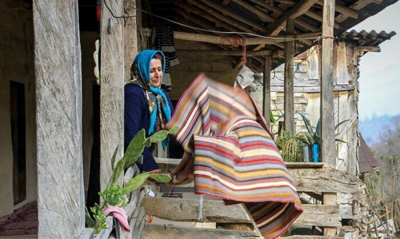 تکریم بانوان ایرانی با آیین «مردگیران» تکریم بانوان ایرانی با آیین «مردگیران»