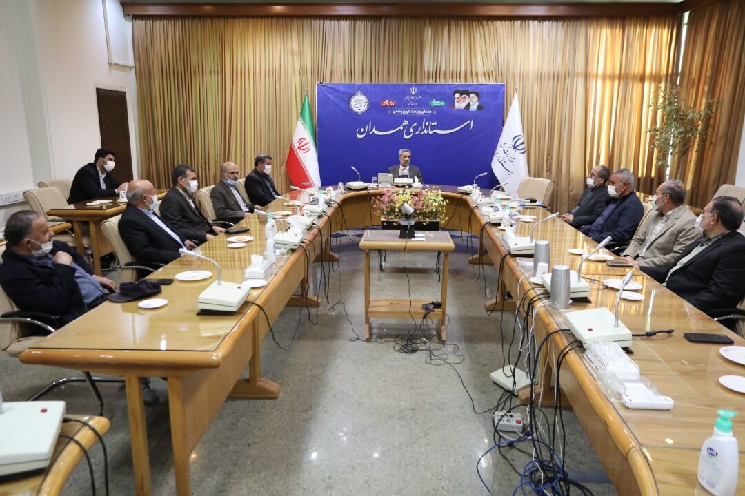 استاندار همدان: از همه امکانات استان برای تحقق شعار سال استفاده میشود استاندار همدان: از همه امکانات استان برای تحقق شعار سال استفاده میشود