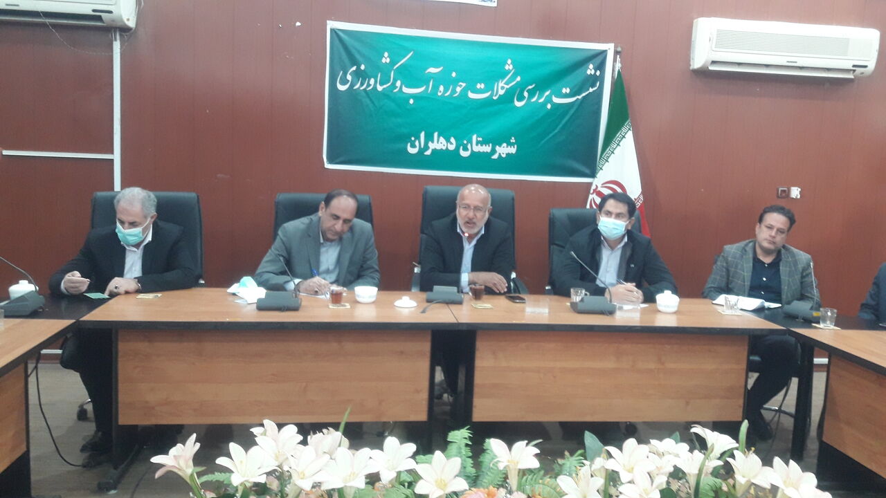 ارزش محصولات کشاورزی دهلران سالانه ۱۰ هزار میلیارد ریال است ارزش محصولات کشاورزی دهلران سالانه ۱۰ هزار میلیارد ریال است