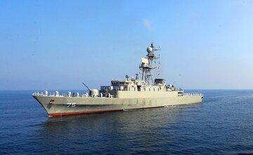 Le destroyer iranien Dena à l'exercice international de l’IONS 2022 en Océan Indien