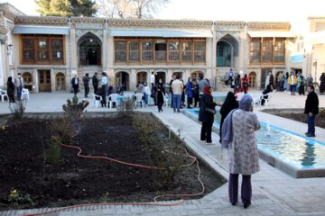 بازدید مسافران نوروزی از خانه های تاریخی بروجرد