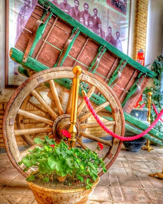 بازمانده مشروطه در گذر میرزا محمود