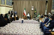 رییس جمهور با خانواده‌های شهدای مدافع حرم دیدار کرد