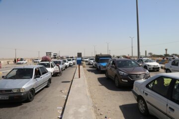 گزارش تصویری از روان شدن بازگشت مسافران نوروزی  از طریق بندر پل خمیر