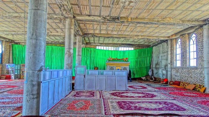 زیارتگاه بی بی دوست؛ جاذبه‌ای مذهبی در دشت سیستان