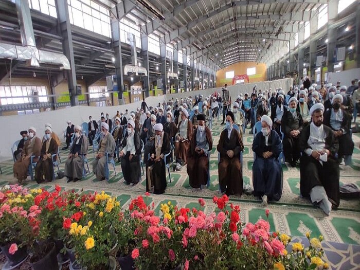 امام جمعه کرمان: چهره های فرهیخته جهادگران جهاد تبیین هستند