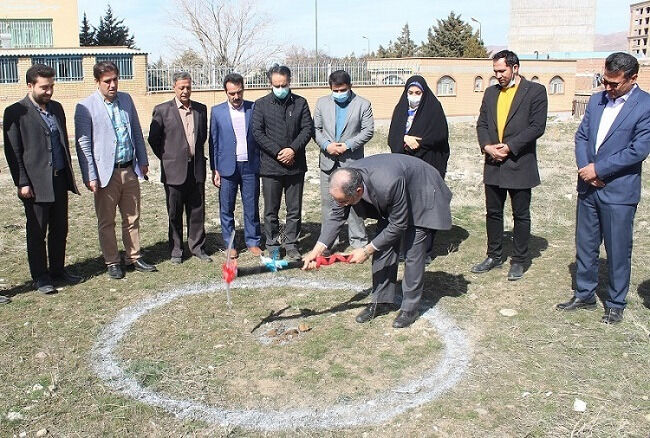 احداث ۶ فضای ورزشی در مدارس مراغه آغاز شد