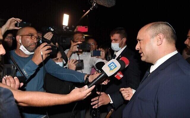 هشدار نخست وزیر پیشین تل آویو در مورد خطر جنگ داخلی هشدار نخست وزیر پیشین تل آویو در مورد خطر جنگ داخلی