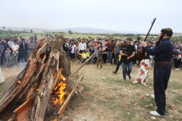 آیین باستانی جشن نوروز 1401 در شهرستان مرزی قصرشیرین