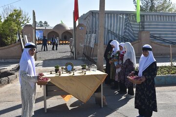 جشن بزرگداشت روز شهرستان بهاباد