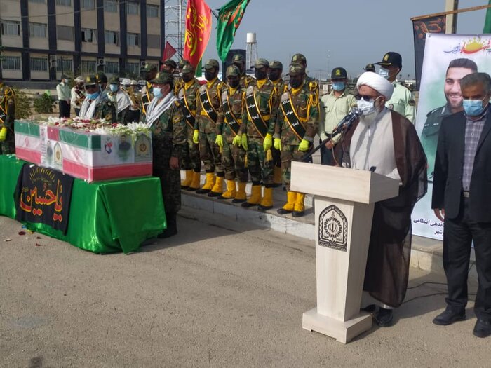 پیکر شهید نیروی انتظامی در استان بوشهر تشییع شد