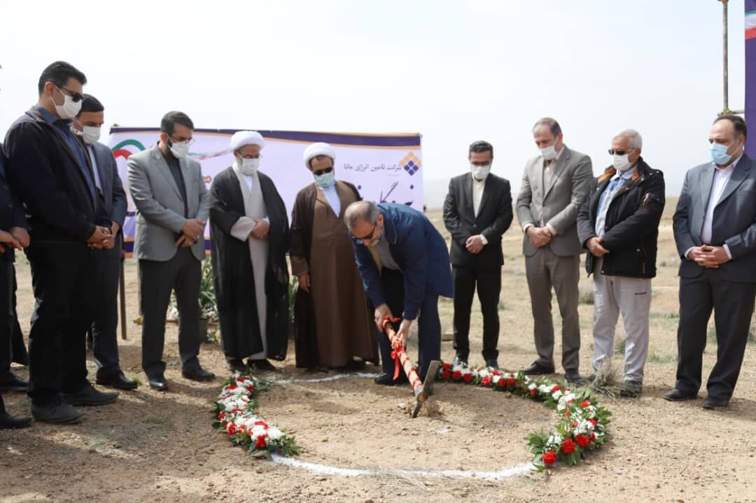 عملیات اجرایی بزرگترین نیروگاه خورشیدی کشور در محلات آغاز شد عملیات اجرایی بزرگترین نیروگاه خورشیدی کشور در محلات آغاز شد