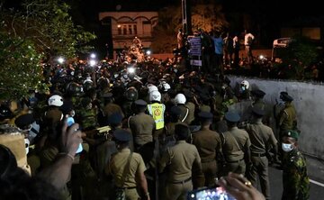 با گسترش اعتراضات، پایتخت سریلانکا امنیتی شد