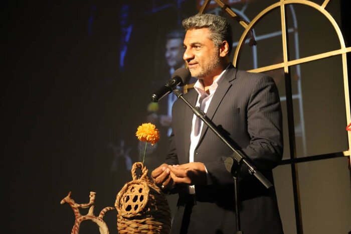 ترویج و گسترش هنراسلامی ، مهمترین رسالت هنرمندان در جامعه است