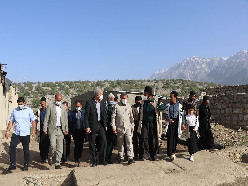 معاون اقتصادی رییس جمهور بر توجه به امر اشتغال مناطق زلزلهزده اندیکا تاکید کرد