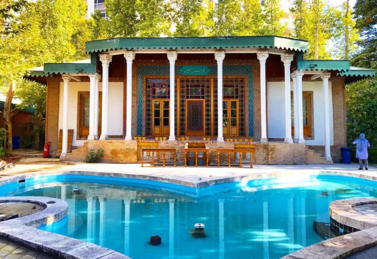 شکوه بهار در سروستان تهران شکوه بهار در سروستان تهران