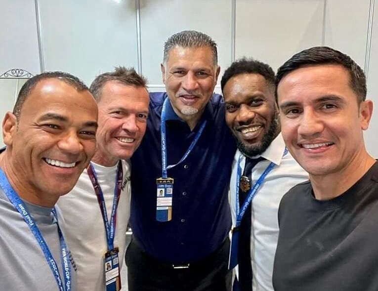 حاشیههای مراسم قرعهکشی جام جهانی / عکس یادگاری اسطورههای جهان فوتبال با دایی